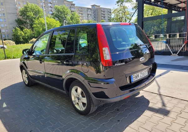 Ford Fusion cena 13900 przebieg: 195000, rok produkcji 2010 z Warszawa małe 121
